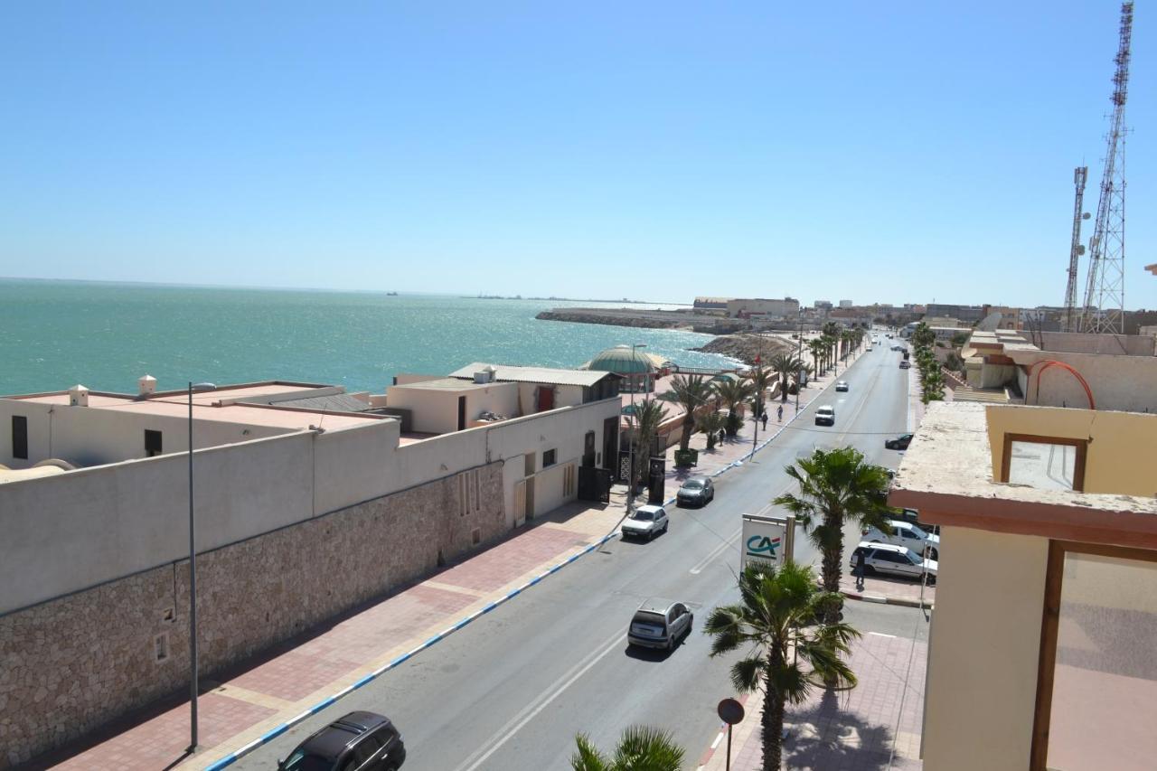 Inyan Dakhla Hotel Exterior photo